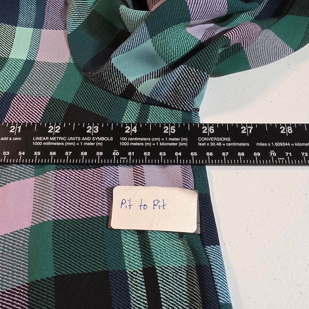 Torrid Womens 2 Harper Pullover Blouse Green Purple Plaid Roll Tab Sleeve - Picture 3 of 8
